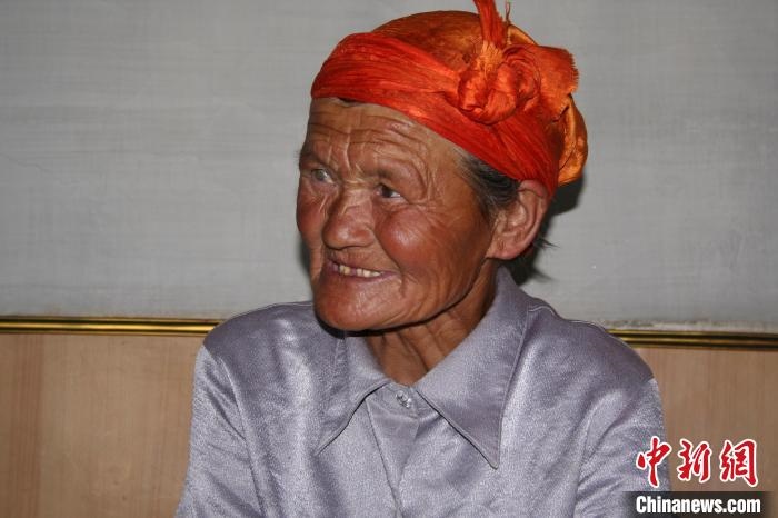 薩仁托婭拍攝的“草原母親”?！∷_仁托婭供圖