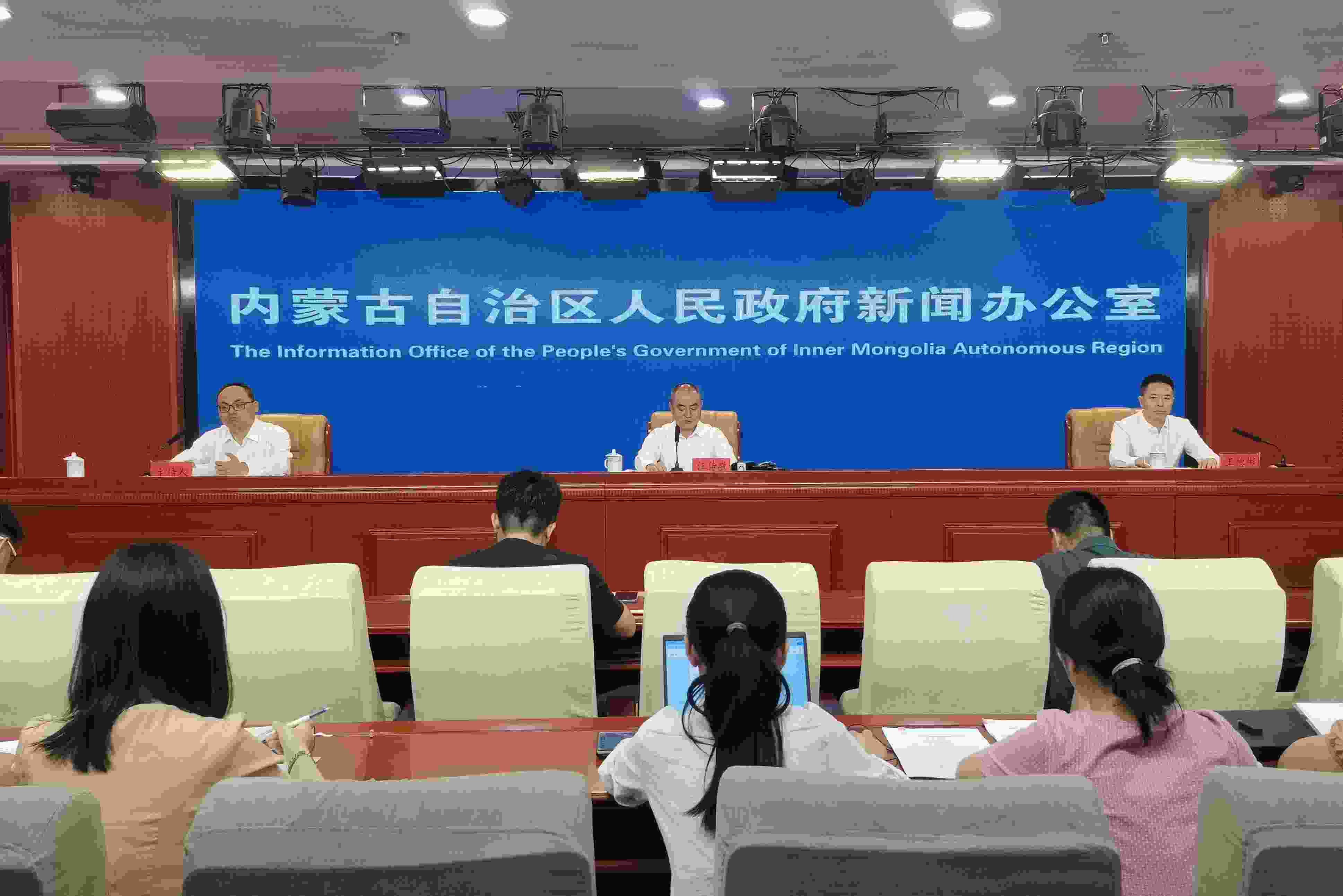 1689924680896610.jpg 1689924680896610.jpg