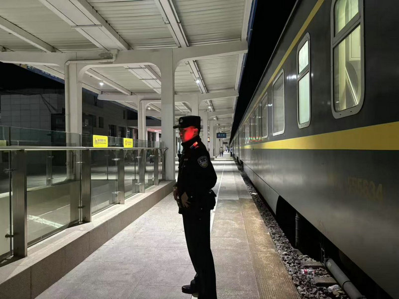 1738719645461085.jpg 春運2.jpg