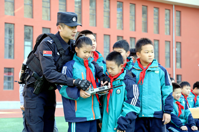 1773287014920966.jpg 20260312開(kāi)學(xué)第一課1.jpg