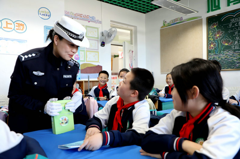 1773287384401701.jpg 20260312開(kāi)學(xué)第一課3.jpg