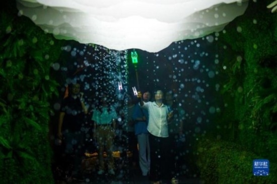 浙江新昌:夜經(jīng)濟(jì)拉動(dòng)旅游業(yè)發(fā)展