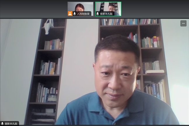 里斯本大學(xué)孔子學(xué)院中方院長王錦程。 采訪截圖