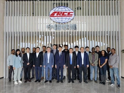 中國(guó)土木福州設(shè)計(jì)院埃塞分院團(tuán)隊(duì)合影。受訪(fǎng)對(duì)象供圖