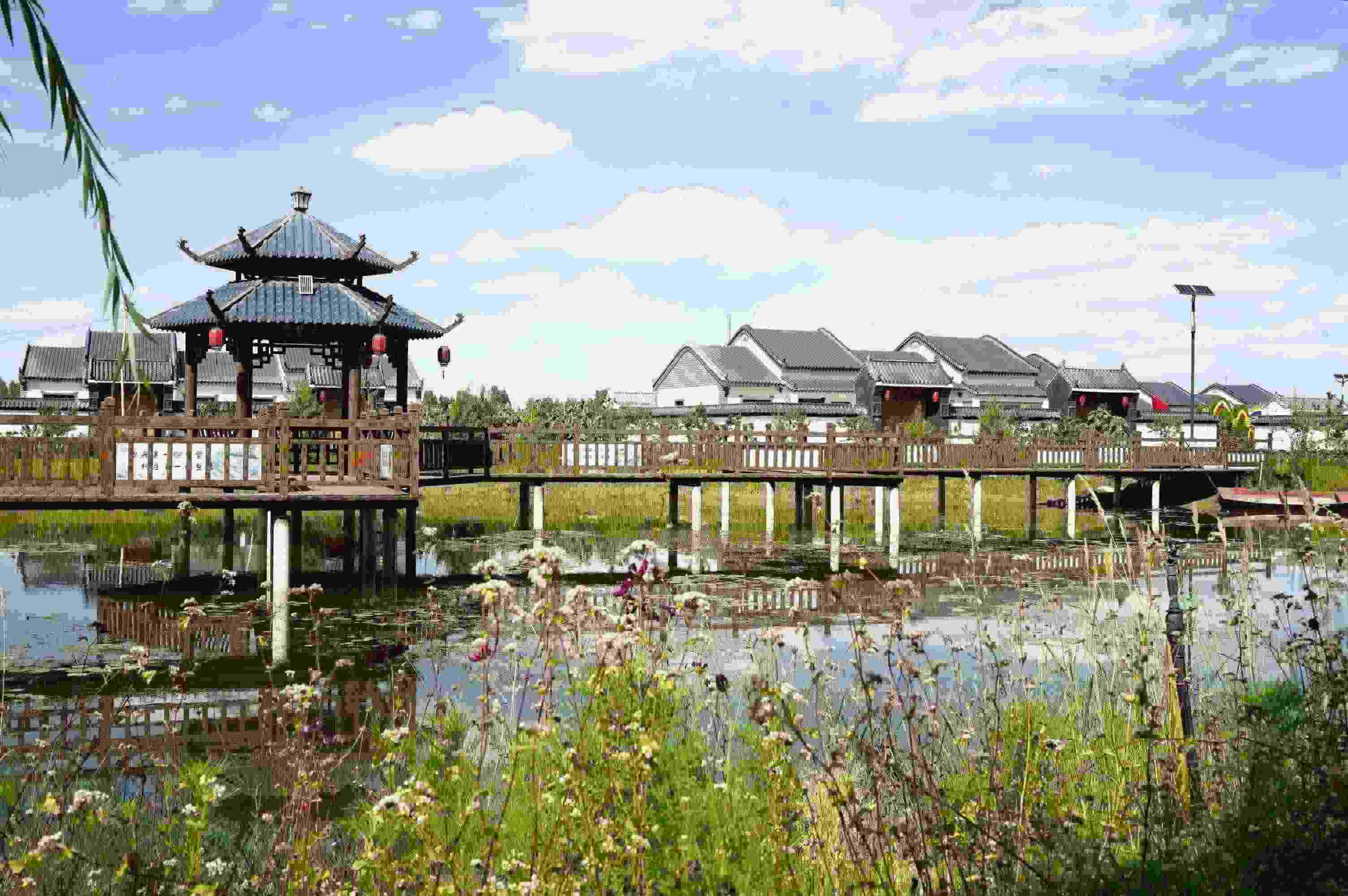 黃家堡村，筑夢(mèng)新居。張文博攝