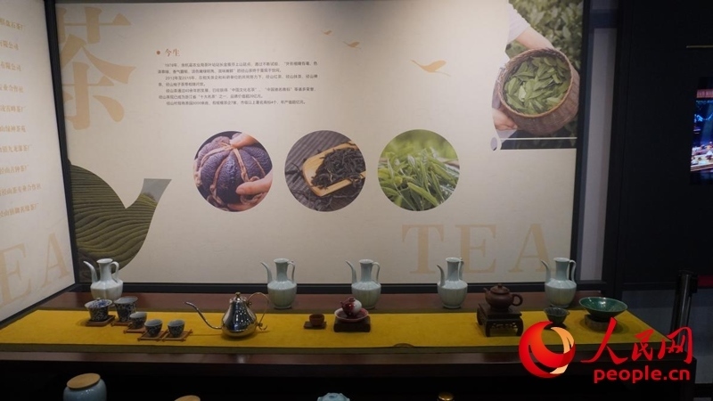 余杭區(qū)徑山鎮(zhèn)徑山村鄉(xiāng)村客廳的文創(chuàng)館。人民網(wǎng)肖聰聰攝