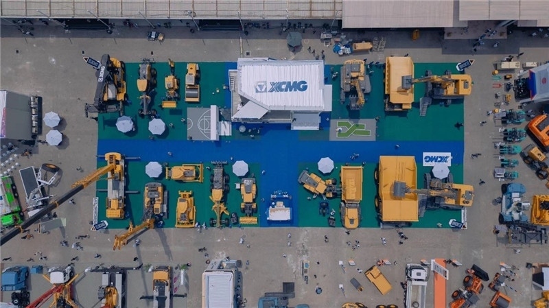 徐工集團(tuán)3000㎡的展區(qū)。 石偉攝影