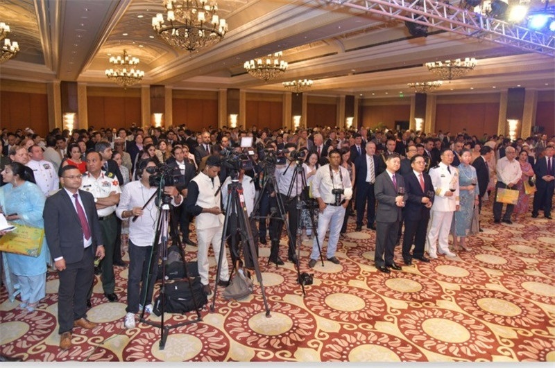 印度各界人士，各國駐印使節(jié)及外交官，中資企業(yè)、留學(xué)生和華僑華人等700余人出席招待會活動現(xiàn)場。中國駐印度大使館供圖