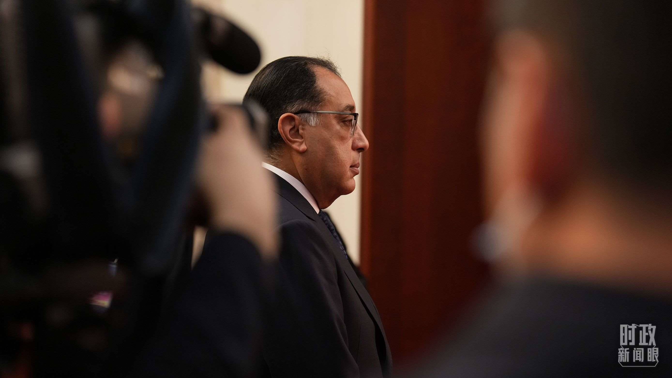 △人民大會堂，埃及總理馬德布利正在等候會見開始。（總臺國廣記者李晉拍攝）