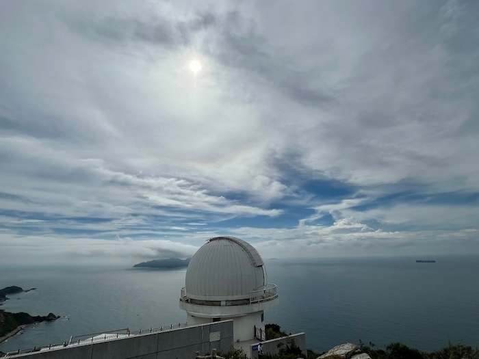 天文樓太陽望遠(yuǎn)鏡圓頂。人民網(wǎng)高清揚攝