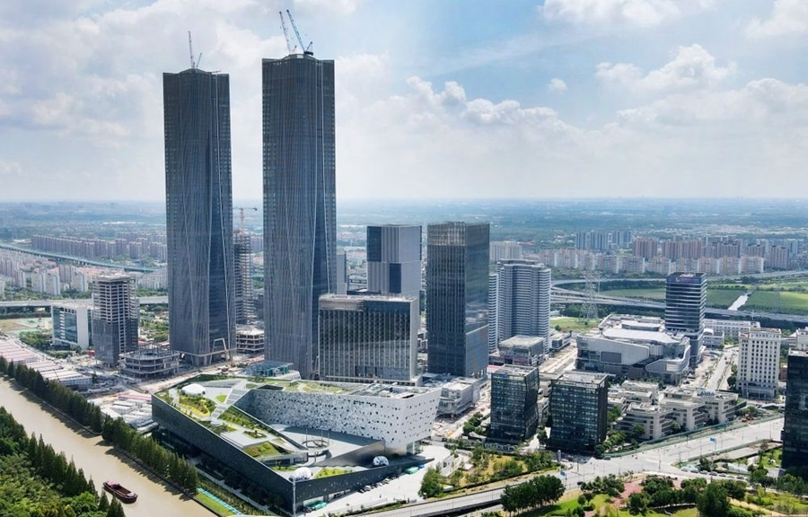 位于上海浦東新區(qū)的張江科學(xué)會(huì)堂（前）（2023年9月10日攝，無(wú)人機(jī)照片）。