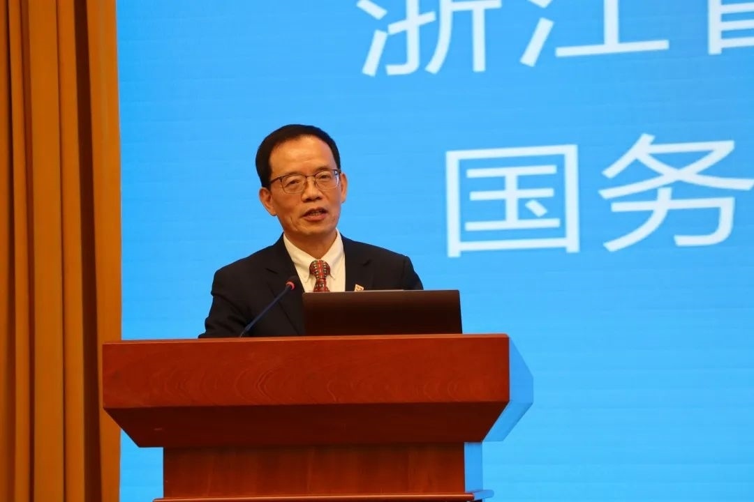 浙江省區(qū)域國別與國際傳播研究智庫聯(lián)盟首席專家、浙江師范大學(xué)非洲區(qū)域國別學(xué)學(xué)部學(xué)術(shù)委員會常務(wù)副主任劉鴻武致辭。主辦方供圖