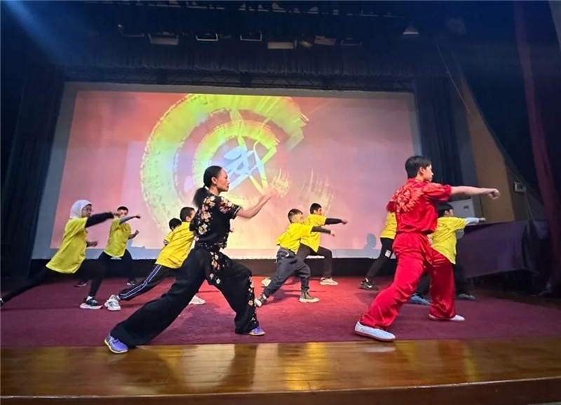 圖為2023“中華文化大樂園—埃及開羅營”閉幕式活動現(xiàn)場。主辦方供圖