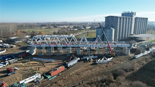 維爾巴斯特大橋鳥瞰。 匈塞鐵路中方聯(lián)營(yíng)體供圖