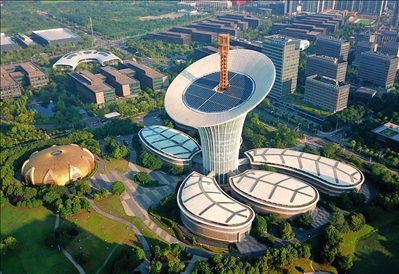 位于武漢光谷未來科技城的武漢新能源研究院大樓（2022年7月9日攝）。程敏攝/本刊