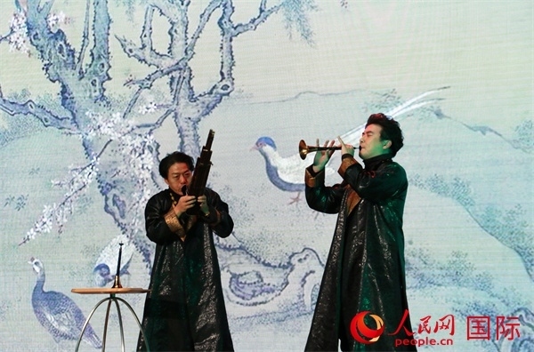 嗩吶表演《百鳥朝鳳》。人民網(wǎng) 許可攝
