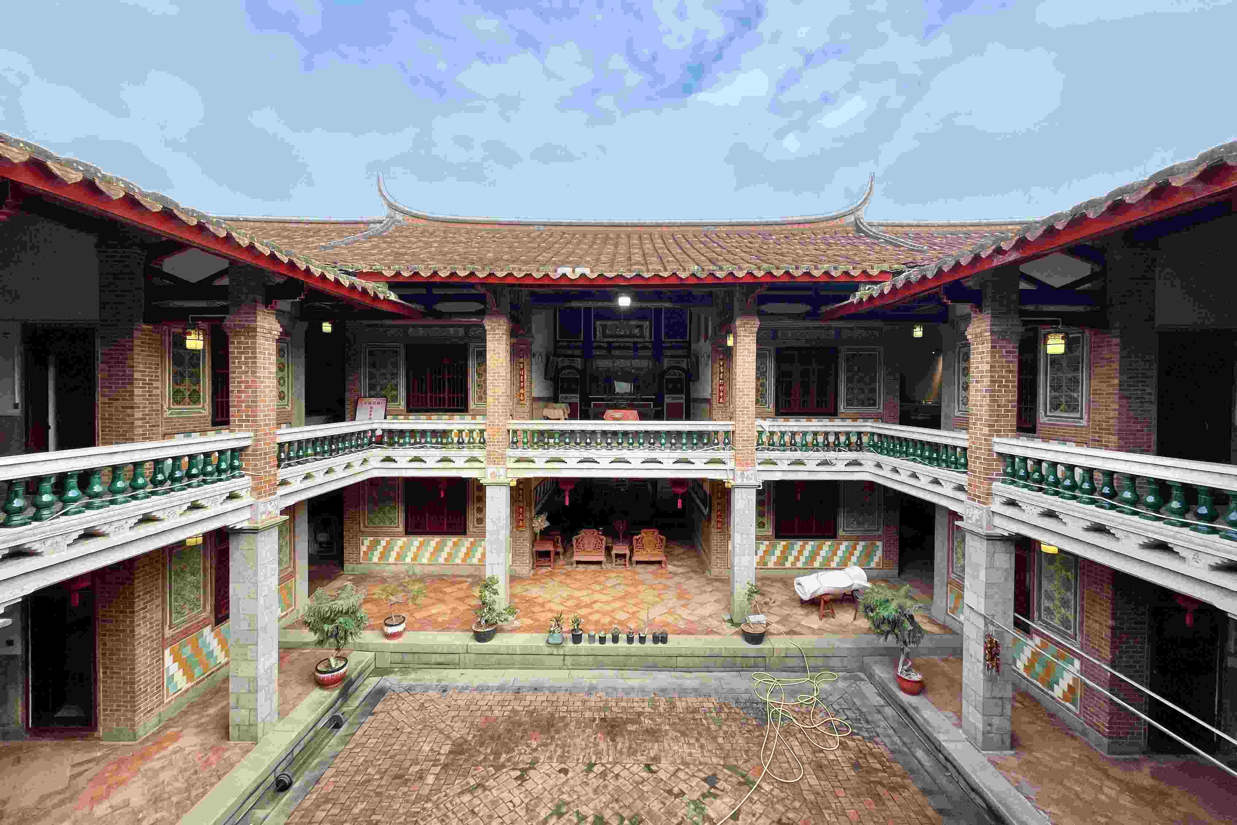 遠(yuǎn)峰厝。林瑤 攝