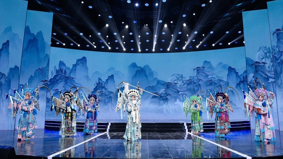 圖：秦腔戲曲《楊門(mén)女將》 表演者：惠敏莉、趙璐璐等