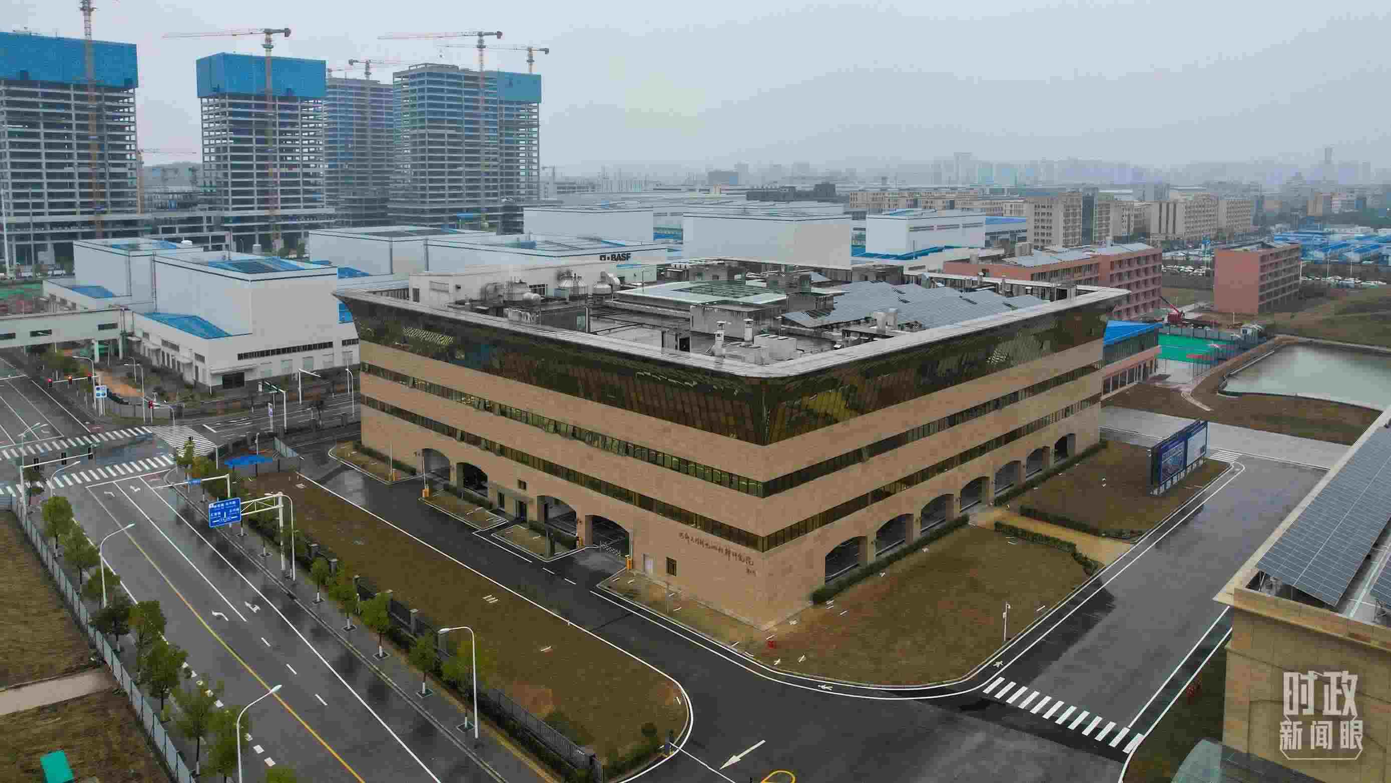 △巴斯夫杉杉電池材料研究院。（總臺央視記者范凱拍攝）