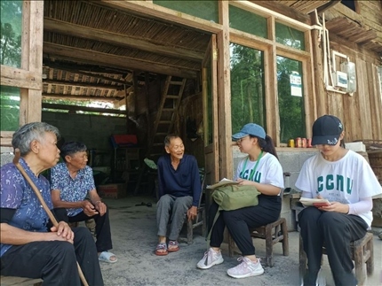 △ 2022年7月，華中師范大學(xué)生命科學(xué)學(xué)院鄉(xiāng)村振興之旅暑期實(shí)踐隊(duì)赴湖北省恩施市宣恩縣長(zhǎng)潭河侗族鄉(xiāng)開(kāi)展“生態(tài)文明助力鄉(xiāng)村振興”暑期社會(huì)實(shí)踐活動(dòng)。