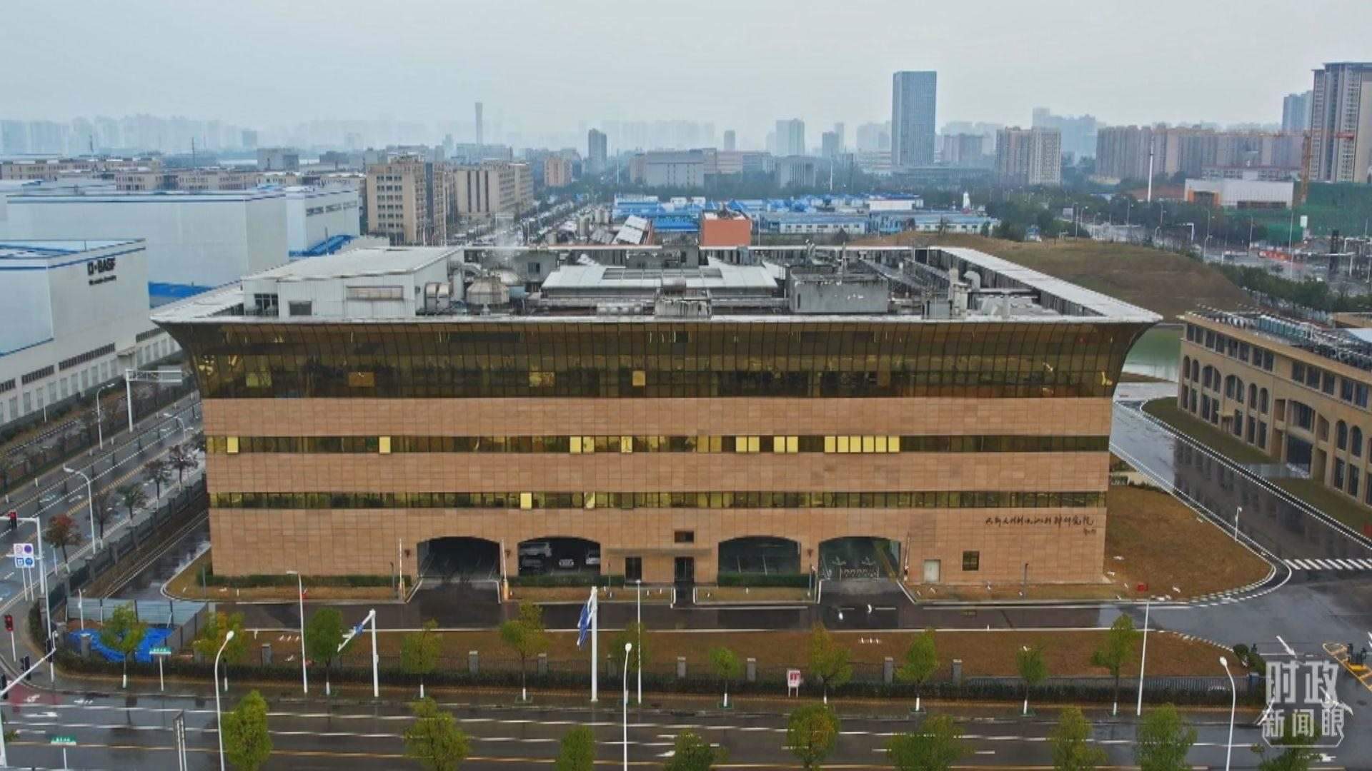 △巴斯夫杉杉電池材料有限公司。（總臺(tái)記者陳稼、楊侃拍攝）