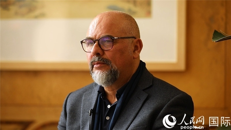 意大利陶瓷城市協(xié)會(huì)副會(huì)長(zhǎng)保羅·馬賽蒂接受人民網(wǎng)專(zhuān)訪。人民網(wǎng) 劉動(dòng)攝