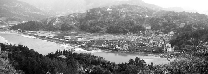 搬遷前的景寧外舍村。供圖 共享聯(lián)盟·景寧