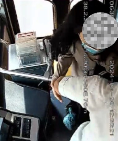 公交車上他一聲大吼！魏杰，好樣的！