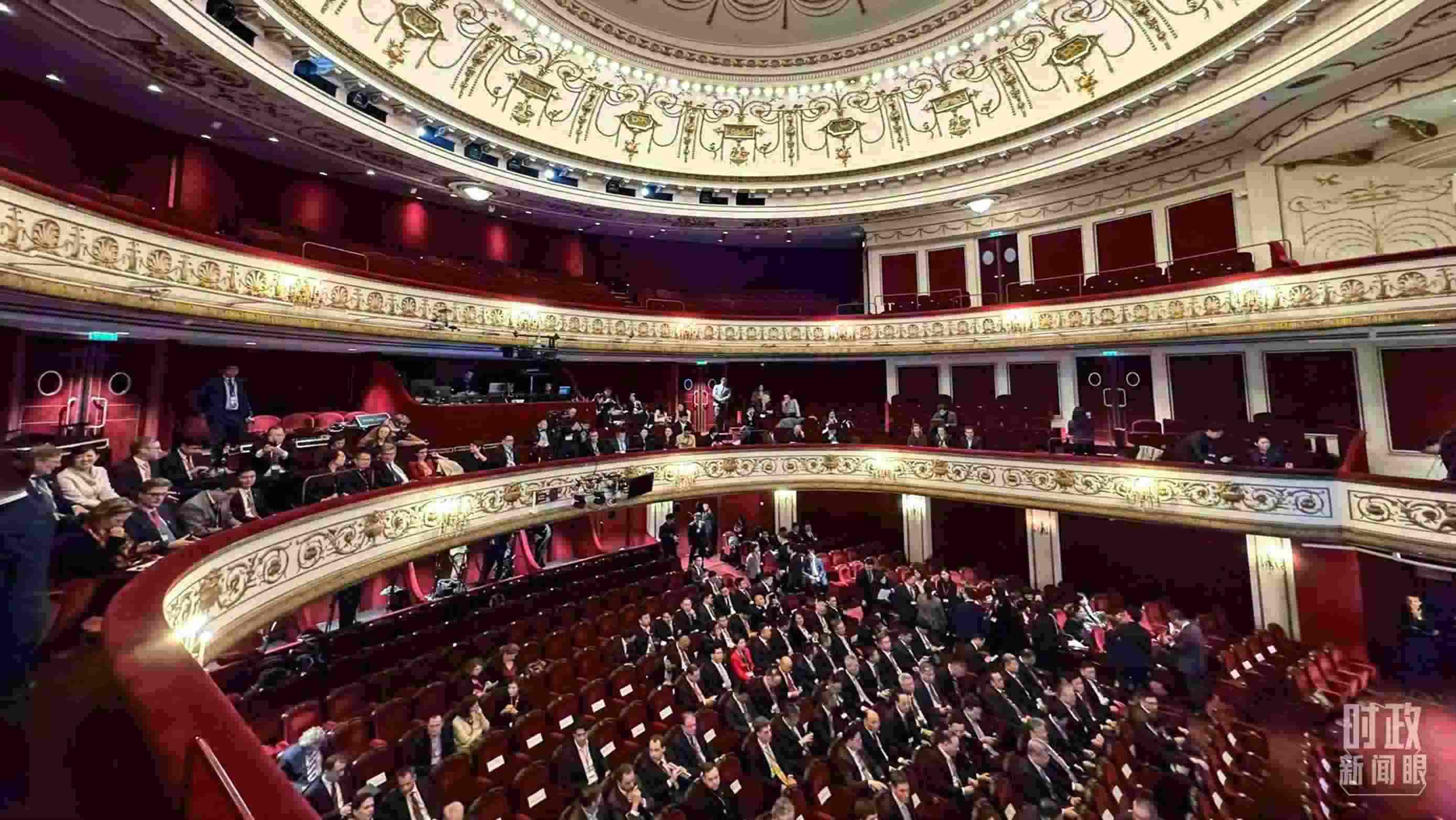 △馬里尼劇院。（總臺(tái)央視記者蔣碩拍攝）