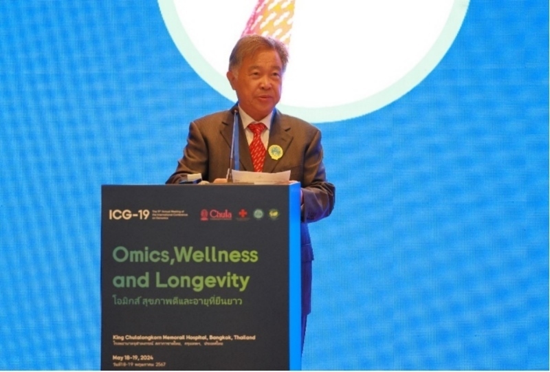 朱拉隆功大學(xué)醫(yī)學(xué)院副院長沃拉蘇克·肖特勒蘇克發(fā)表主旨演講。主辦方供圖