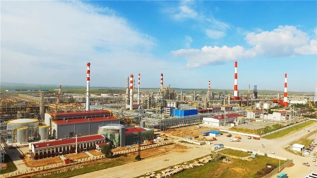 奇姆肯特煉油廠完成現(xiàn)代化改造后全景。（圖源：人民網）