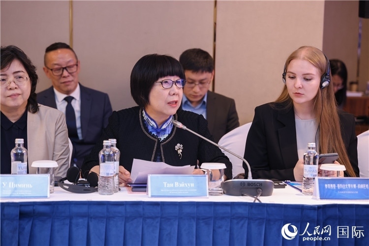 人民網(wǎng)監(jiān)事會主席唐維紅在發(fā)布儀式上致辭。人民網(wǎng)記者任皓宇 攝