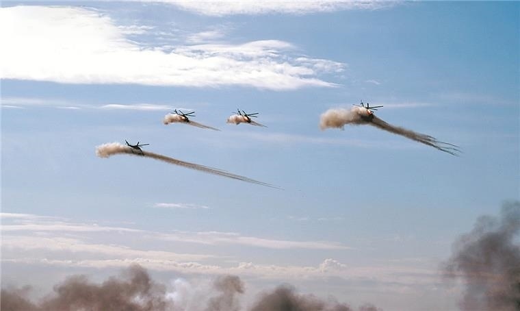 △“和平使命—2021”上合組織聯(lián)合反恐軍演。