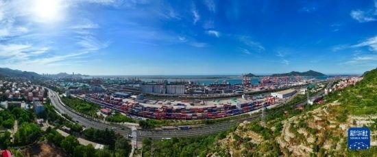 這是6月26日拍攝的中哈連云港物流合作基地（無(wú)人機(jī)照片）。新華社記者 季春鵬 攝