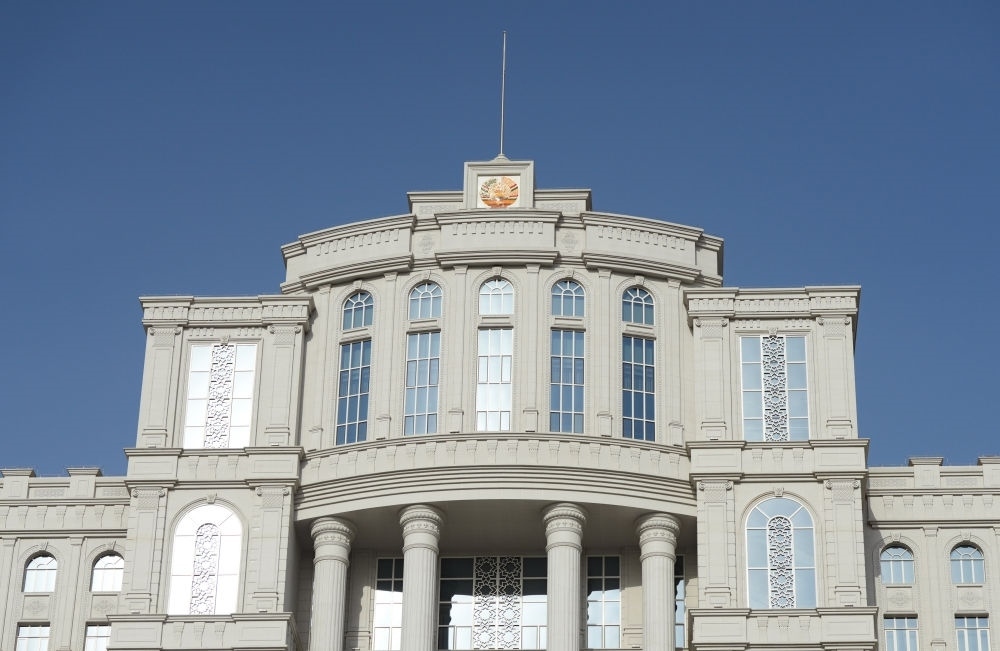 這是在杜尚別拍攝的塔吉克斯坦政府大樓。