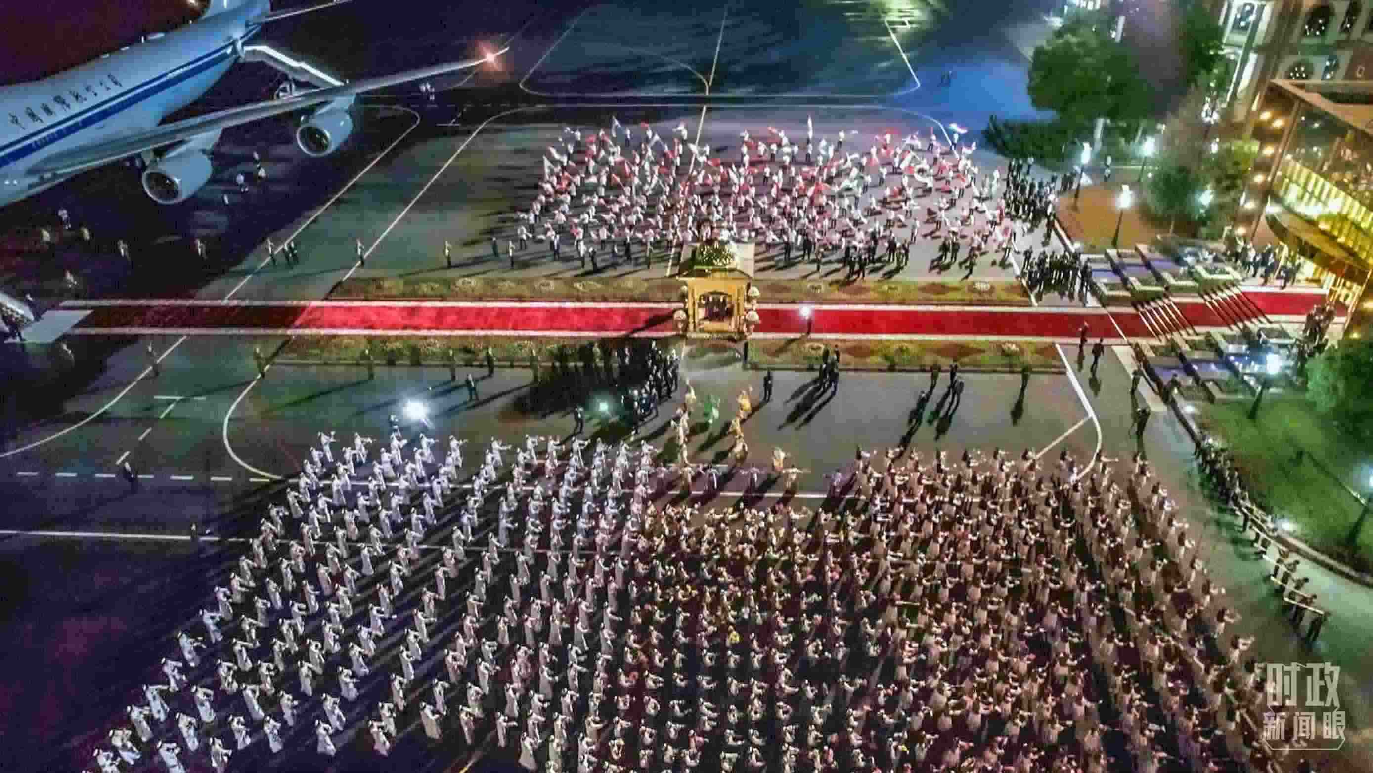 △塔方在機場舉行的盛大迎賓儀式。（總臺央視記者邢彬）