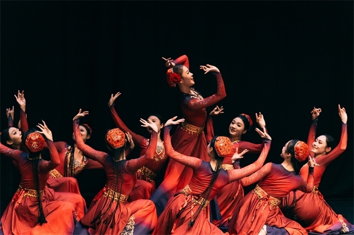 《長城魂》中的民族舞蹈表演。主辦方供圖