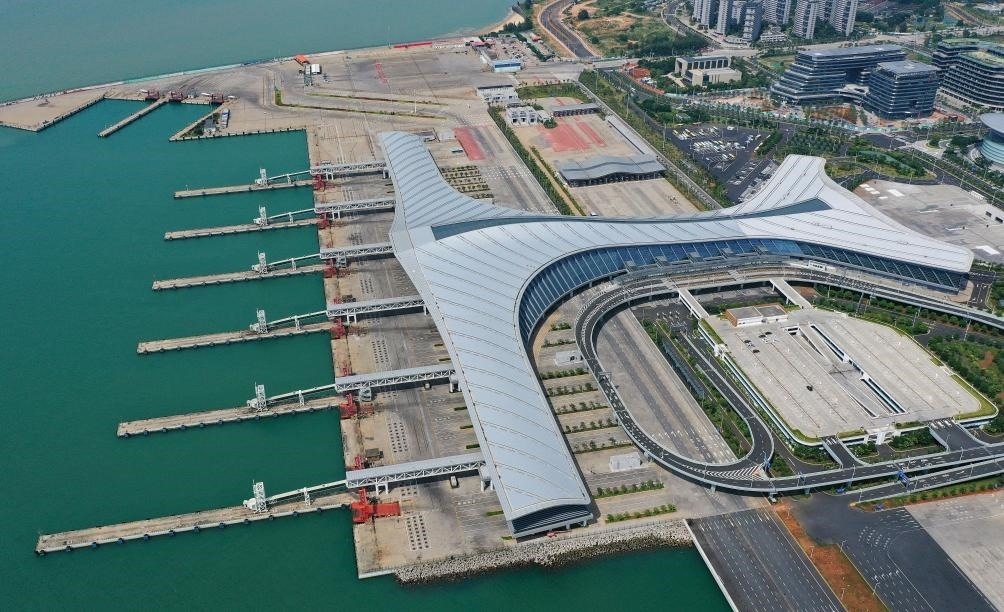 這是已經(jīng)停航的?？谛潞８郏?月4日攝，無(wú)人機(jī)照片）。新華社記者 郭程 攝