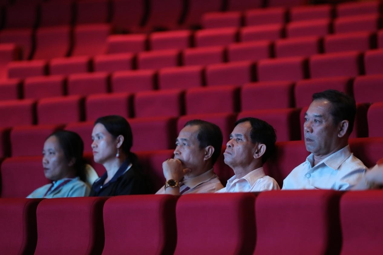 亞洲媒體考察團(tuán)在觀眾席就座?！吨袊?jīng)濟(jì)周刊》記者 肖翊攝