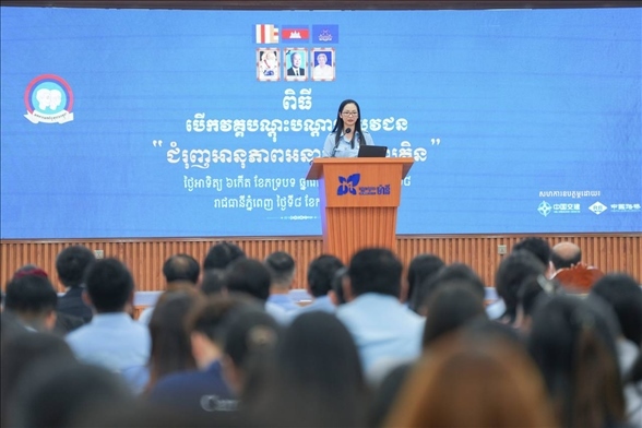 占尼莫在開幕式致辭。活動主辦方供圖