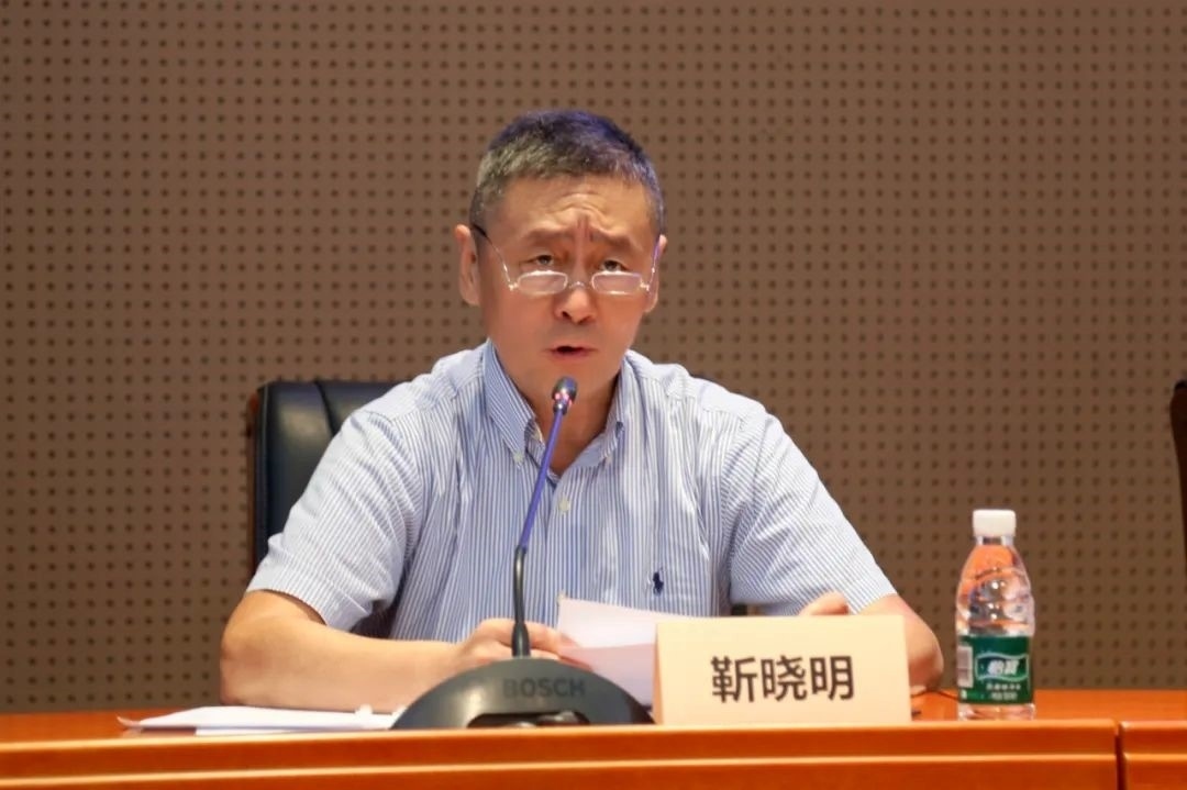 科技外交專家委員會(huì)主任委員、科技部國際合作司原司長靳曉明致辭。主辦方供圖