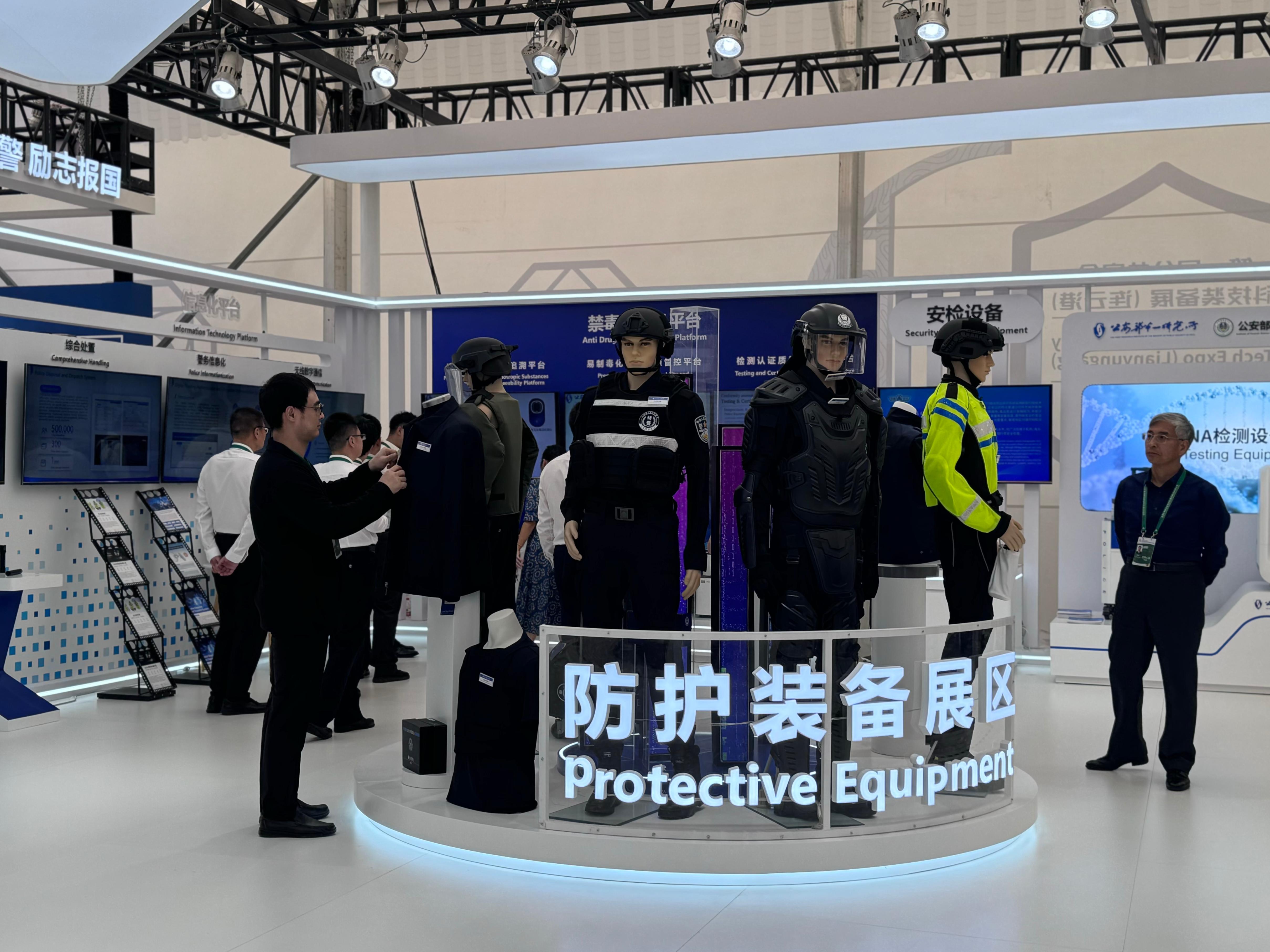 公共安全科技裝備展（連云港）現(xiàn)場。人民網(wǎng)記者 郝萍攝