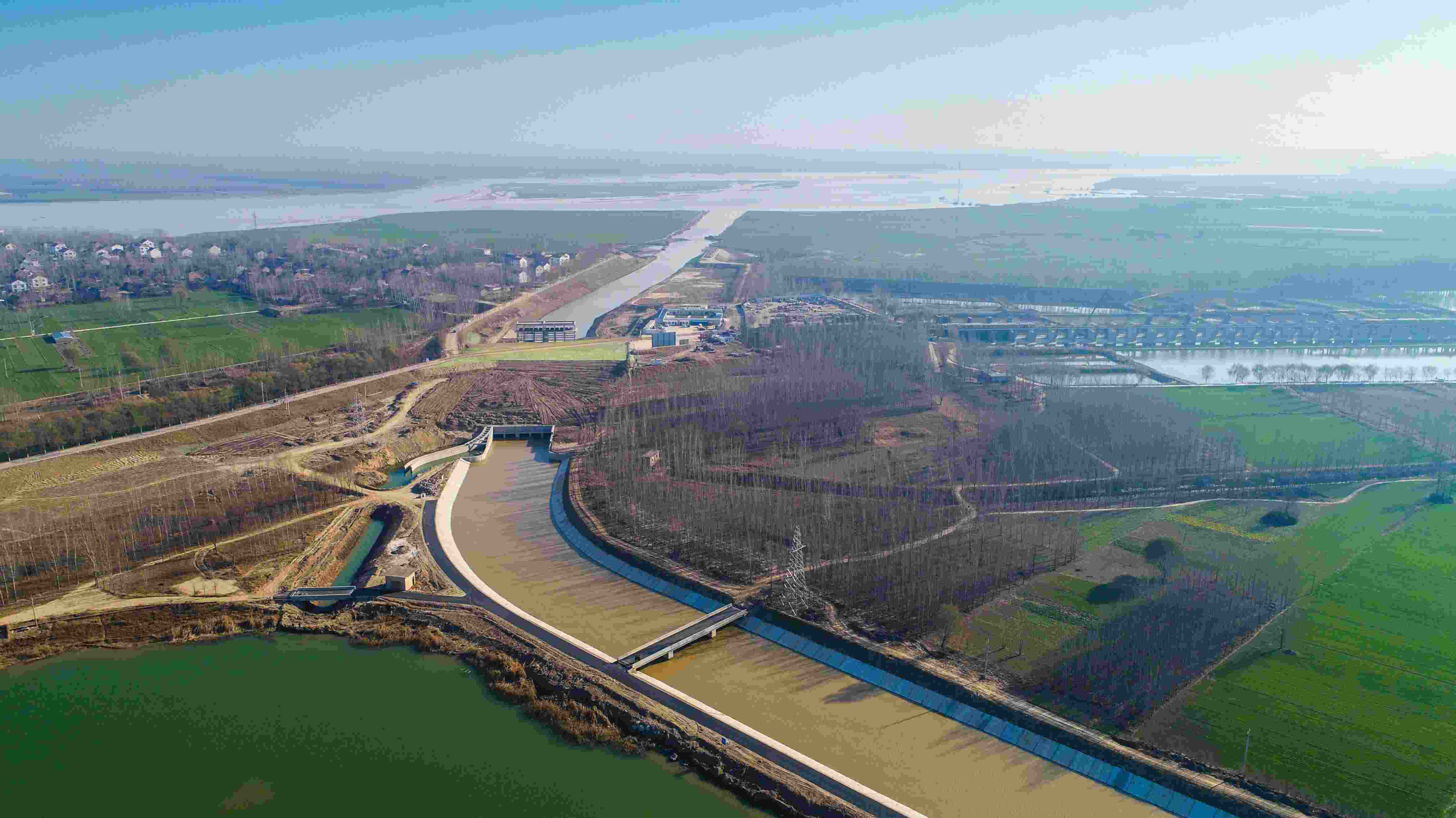 實施引黃入冀調水，助力華北地下水超采綜合治理和白洋淀生態(tài)環(huán)境修復。水利部水資源局供圖