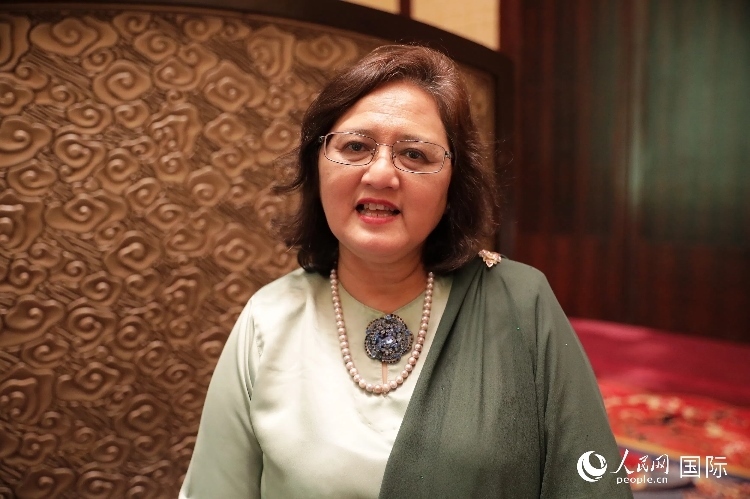 馬來(lái)西亞高教部高教司司長(zhǎng)阿茲琳達(dá)接受人民網(wǎng)采訪。人民網(wǎng) 王婧攝