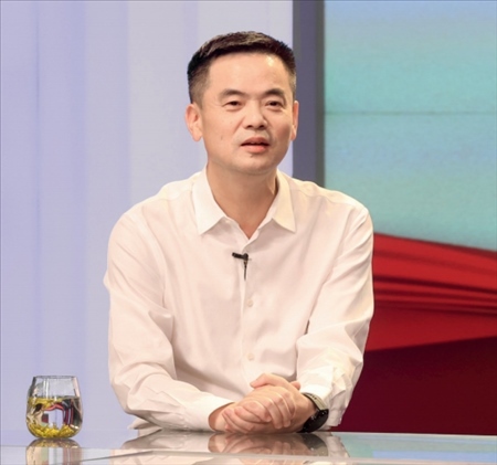 采訪對(duì)象：湖州市委常委、安吉縣委書(shū)記楊衛(wèi)東