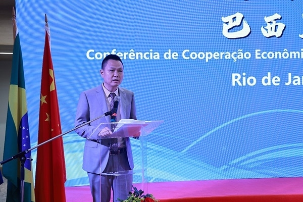 中國駐里約熱內(nèi)盧總領(lǐng)館副總領(lǐng)事王尉育在活動現(xiàn)場致辭。人民網(wǎng)記者 陳海琪攝