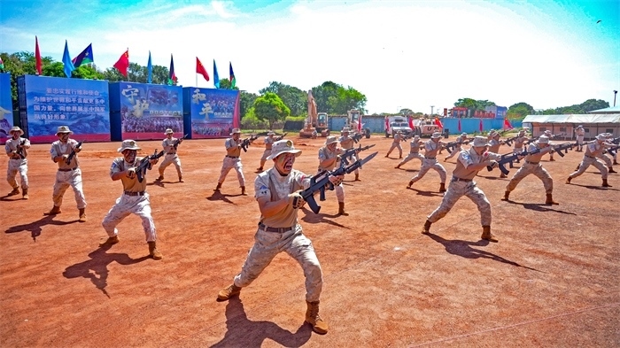 刺殺操表演。王軍杰攝