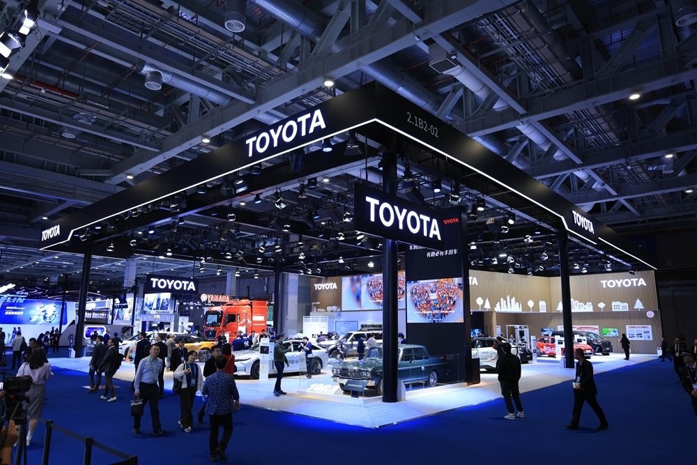 第七屆進(jìn)博會(huì)豐田展臺(tái)。人民網(wǎng)記者 車柯蒙攝
