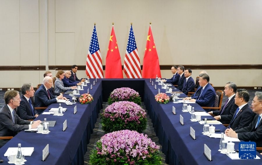 當(dāng)?shù)貢r(shí)間11月16日下午，國(guó)家主席習(xí)近平在利馬同美國(guó)總統(tǒng)拜登舉行會(huì)晤。新華社記者 丁林 攝