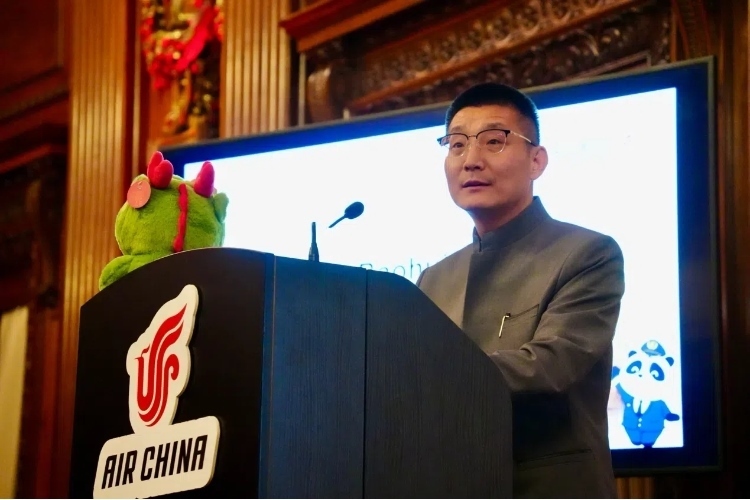 國航倫敦營業(yè)部總經理夏寶輝致辭。吳若鳴攝
